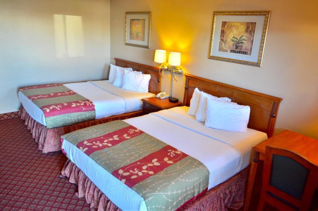 Americas Best Value Inn Crosstimbers Stephenville Extérieur photo