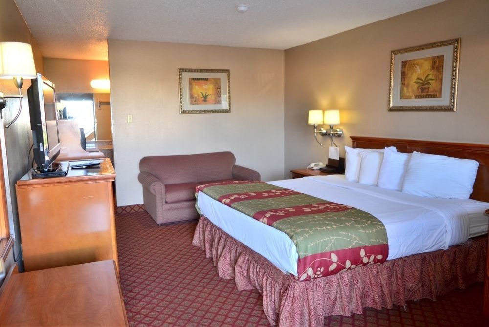 Americas Best Value Inn Crosstimbers Stephenville Extérieur photo