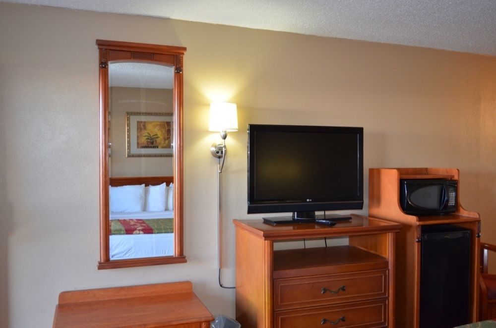 Americas Best Value Inn Crosstimbers Stephenville Extérieur photo